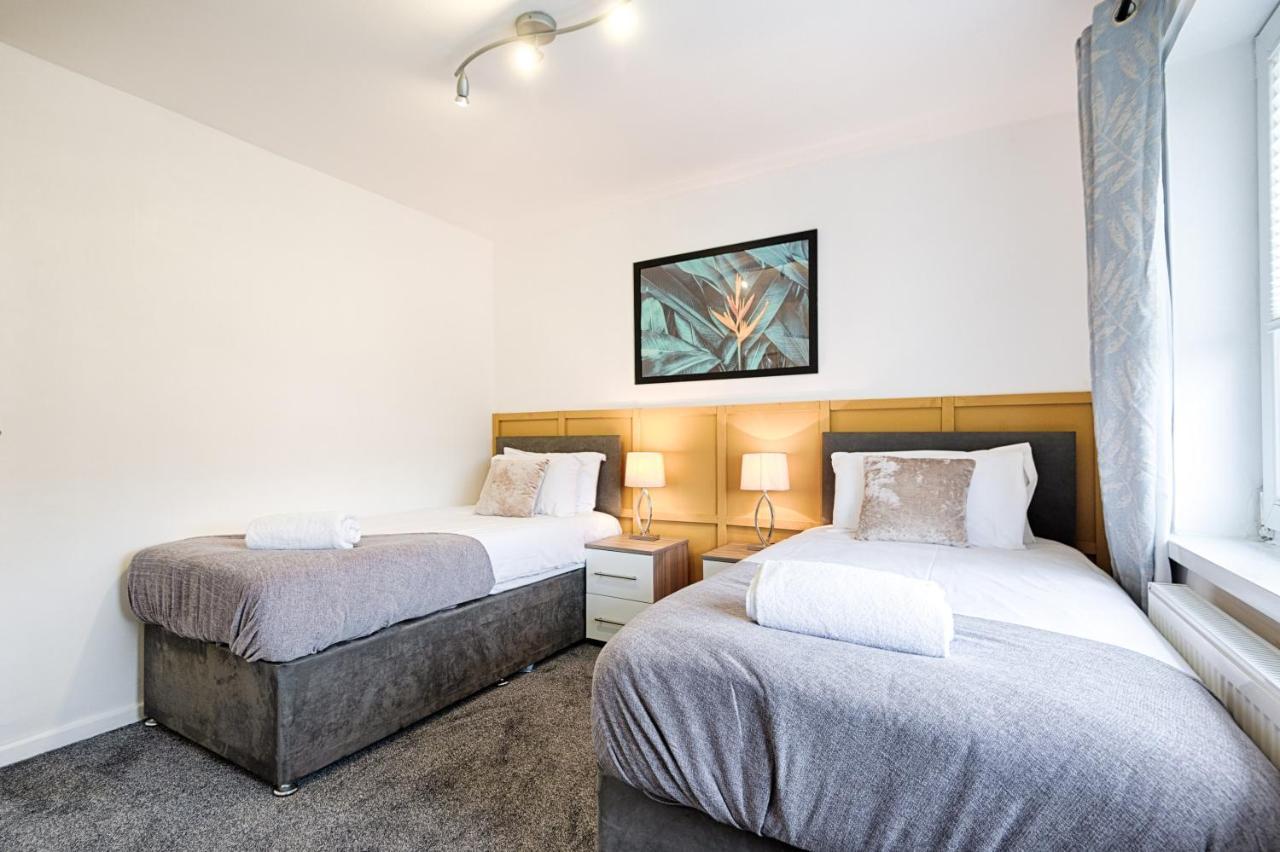 Private Parking, Garden, Close To Beach! Swansea Buitenkant foto